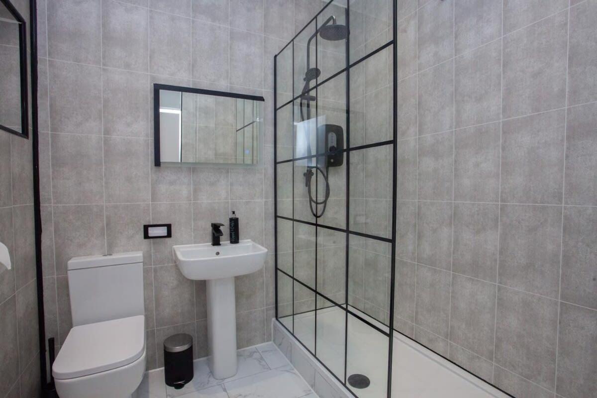 Newly Renovated City Apartment Glasgow Exterior foto